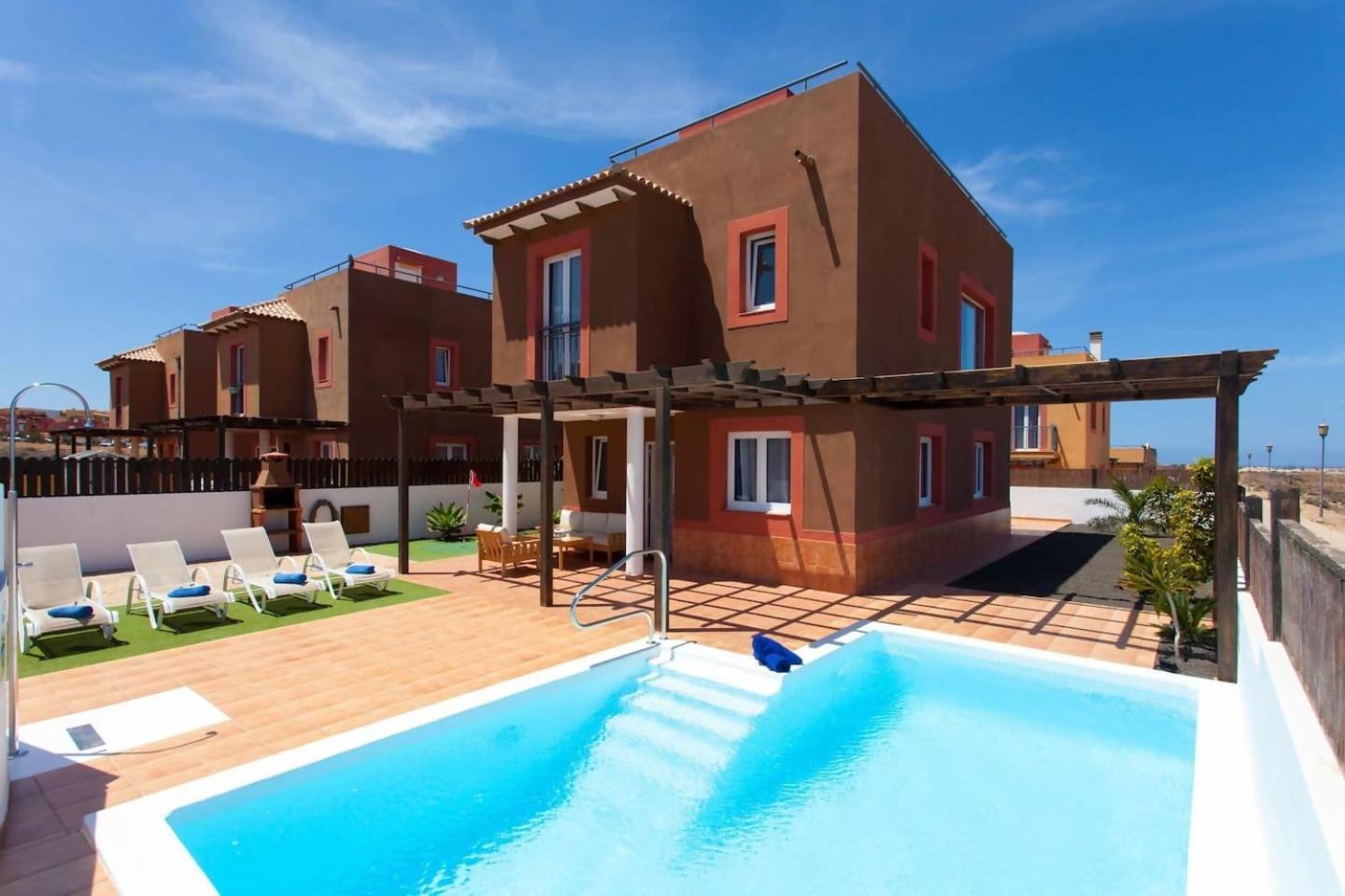 Emma Private Pool Wifi Fibra Minigolf * Corralejo